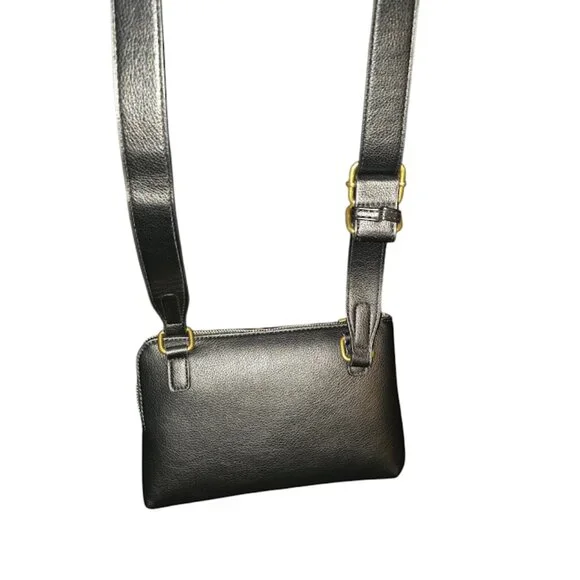 Black used crossbody - Picture 2 of 4